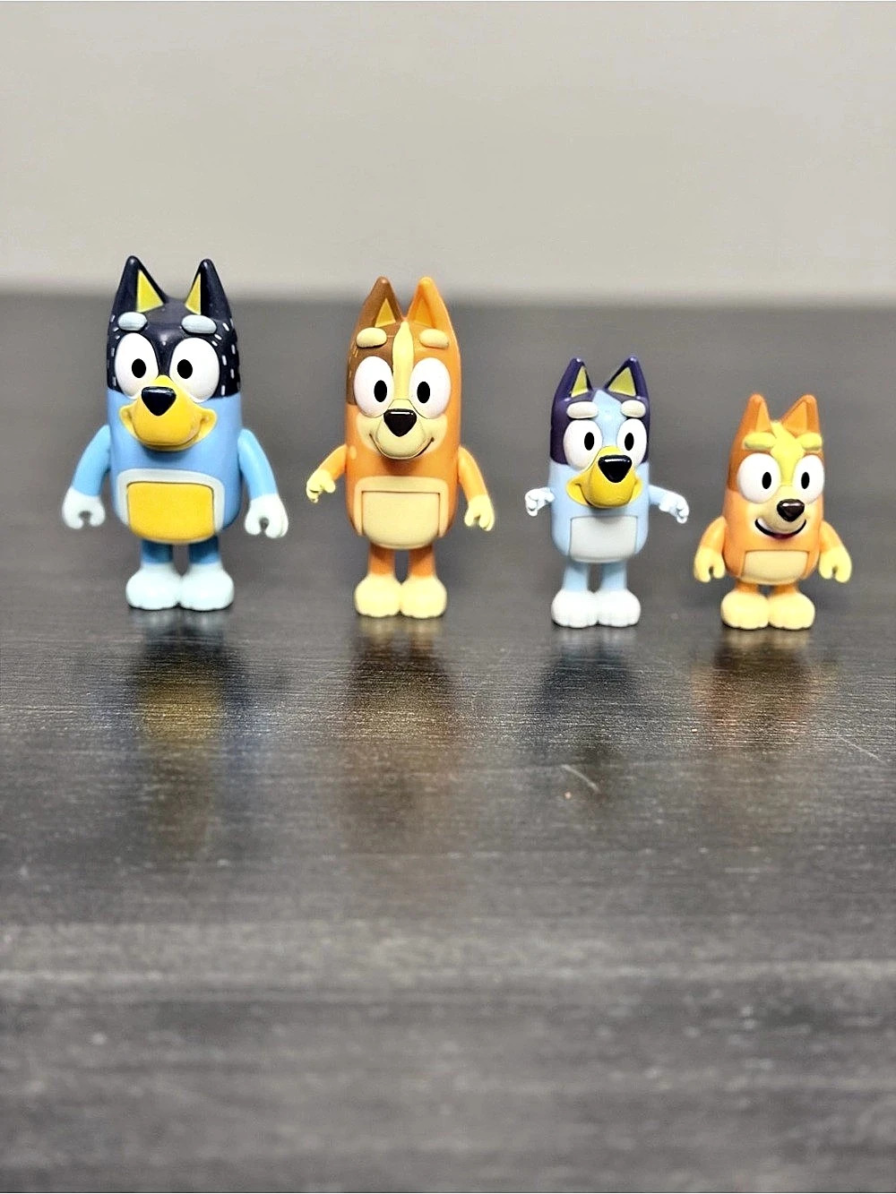 Bluey Family Figure 4 Pack Bluey Bingo Bandit Chilli Poseable Toys